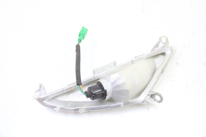 photo de DELANTERO IZQUIERDO INTERMITENTE SYM ORBIT 2 4T 50 (2008 - 2017) - Primer plano técnico