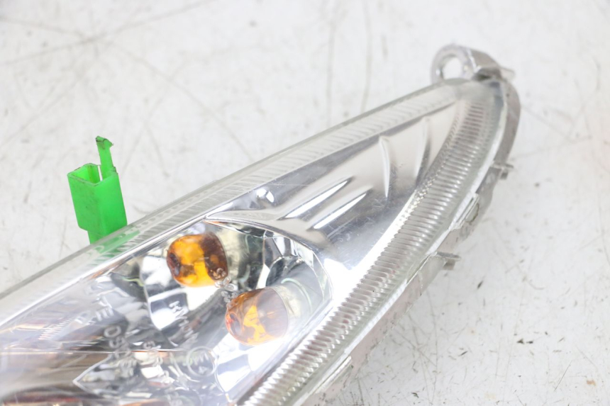 photo de DELANTERO IZQUIERDO INTERMITENTE SYM ORBIT 2 4T 50 (2008 - 2017) - Detalles de los puntos de fijación