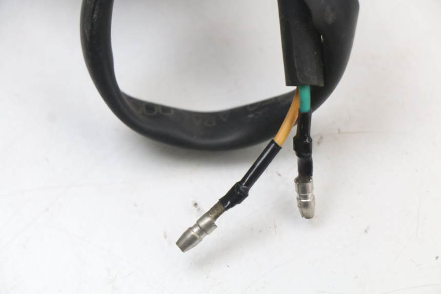 photo de DELANTERO IZQUIERDO INTERMITENTE SYM ORBIT 50 (2008 - 2010) - Primer plano técnico