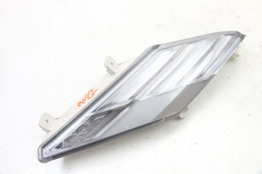 photo de DELANTERO IZQUIERDO INTERMITENTE PEUGEOT TWEET 4T 50 (2023 - 2025) - Primer plano técnico