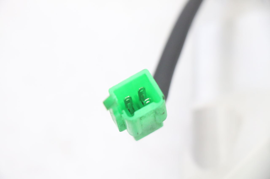 photo de DELANTERO IZQUIERDO INTERMITENTE PEUGEOT TWEET 4T 50 (2023 - 2025) - Estado de la superficie y material