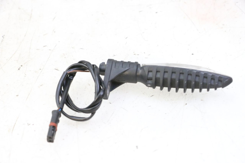photo de DELANTERO IZQUIERDO INTERMITENTE BMW S RR ABS S1000RR 1000 (2015 - 2018) - Primer plano técnico