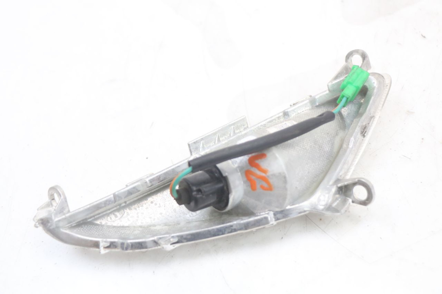 photo de DELANTERO IZQUIERDO INTERMITENTE SYM ORBIT 2 4T 50 (2018 - 2022) - Primer plano técnico