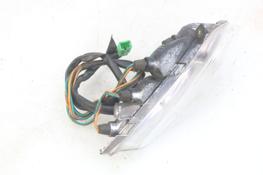 photo de INTERMITENTE DELANTERO IZQUIERDO PEUGEOT TWEET 4T 50 (2010 - 2014) - Primer plano técnico