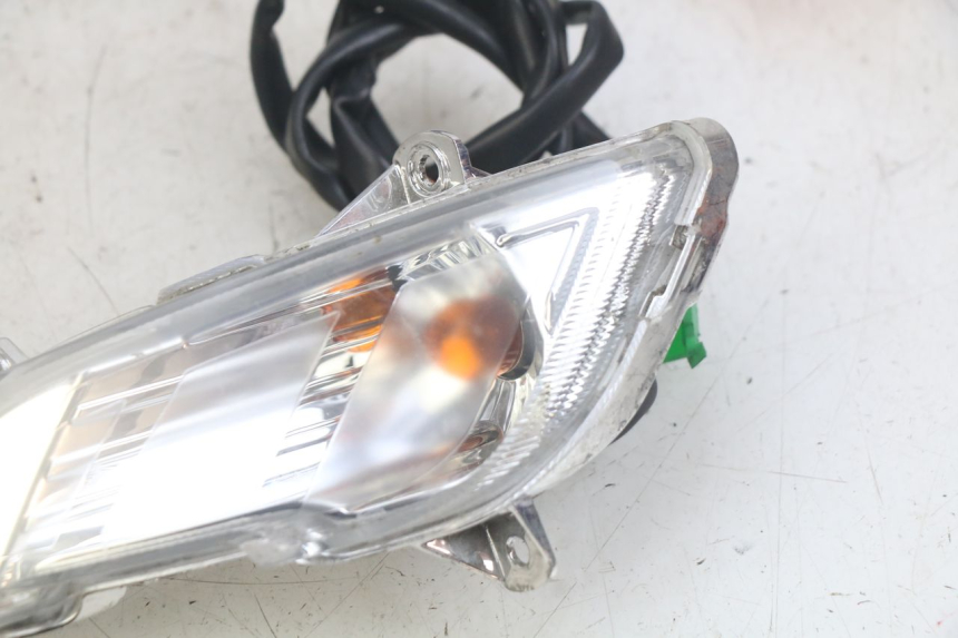 photo de INTERMITENTE DELANTERO IZQUIERDO PEUGEOT TWEET 4T 50 (2018 - 2022) - Zoom estado de uso