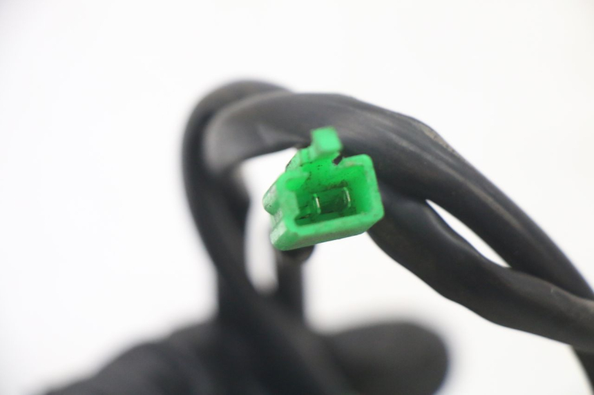 photo de DELANTERO IZQUIERDO INTERMITENTE PEUGEOT TWEET PRO CARGO 50 (2018 - 2022) - Estado de la superficie y material