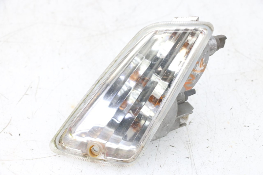 photo de INTERMITENTE DELANTERO IZQUIERDO PIAGGIO VESPA GTS SUPER IE 125 (2009 - 2016) - Vista principal