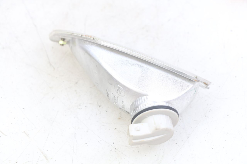 photo de INTERMITENTE DELANTERO IZQUIERDO PIAGGIO VESPA S 2T 50 (2007 - 2014) - Otra perspectiva