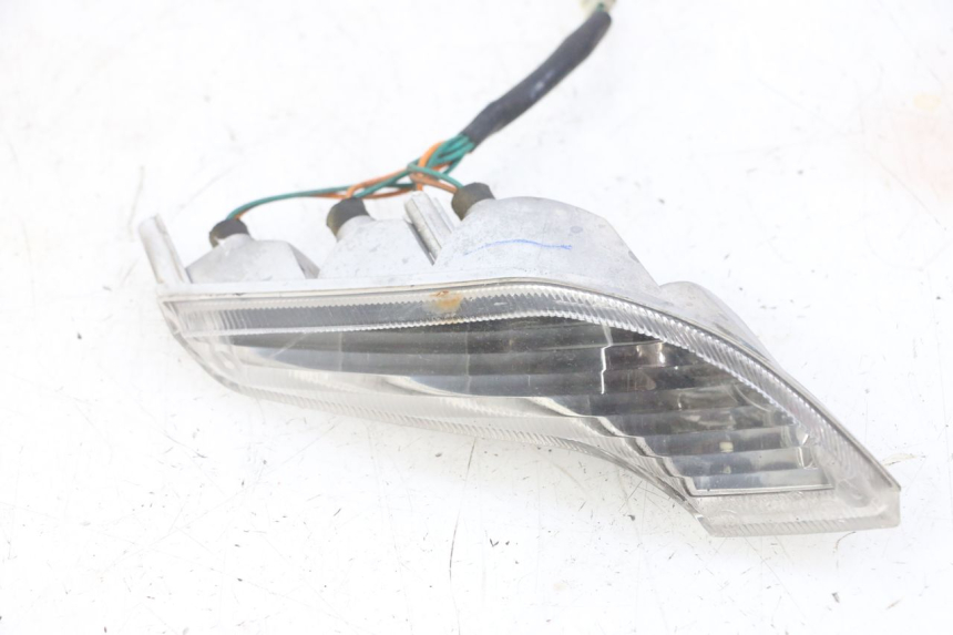 photo de INTERMITENTE DELANTERO IZQUIERDO PEUGEOT VIVACITY NEW 4T 50 (2008 - 2017) - Primer plano técnico