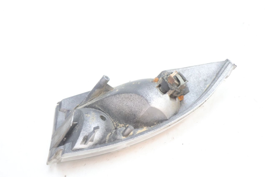 photo de DELANTERO IZQUIERDO INTERMITENTE PEUGEOT VIVACITY 50 (1998 - 2003) - Primer plano técnico