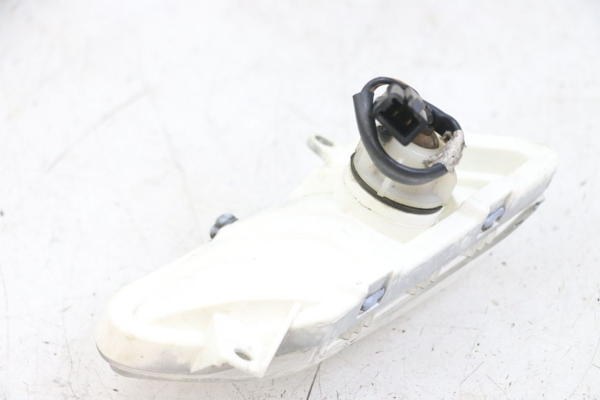 photo de INTERMITENTE DELANTERO IZQUIERDO YAMAHA XMAX X-MAX 125 (2006 - 2009) - Zoom estado de uso