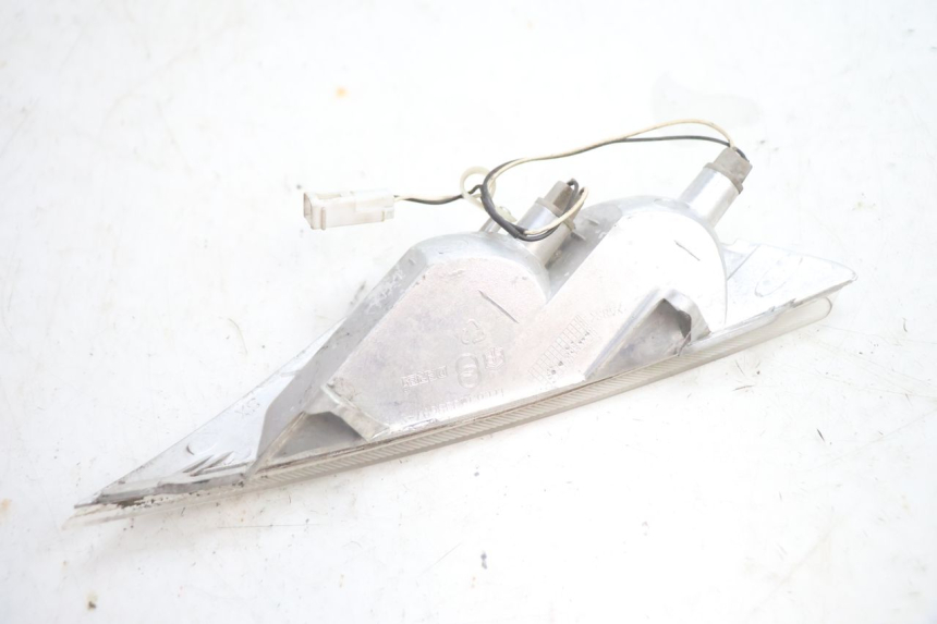photo de DELANTERO IZQUIERDO INTERMITENTE PIAGGIO X8 STREET 125 (2006 - 2007) - Vista general del producto