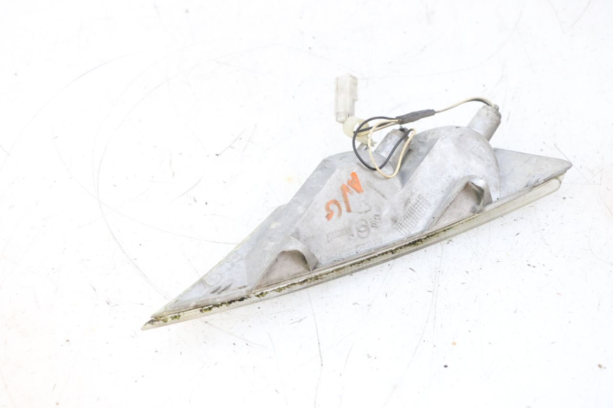 photo de INTERMITENTE DELANTERO IZQUIERDO PIAGGIO X8 125 (2004 - 2007) - Primer plano técnico