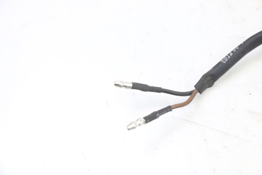 photo de DELANTERO IZQUIERDO INTERMITENTE YAMAHA XJ6 ABS 600 (2008 - 2016) - Primer plano técnico