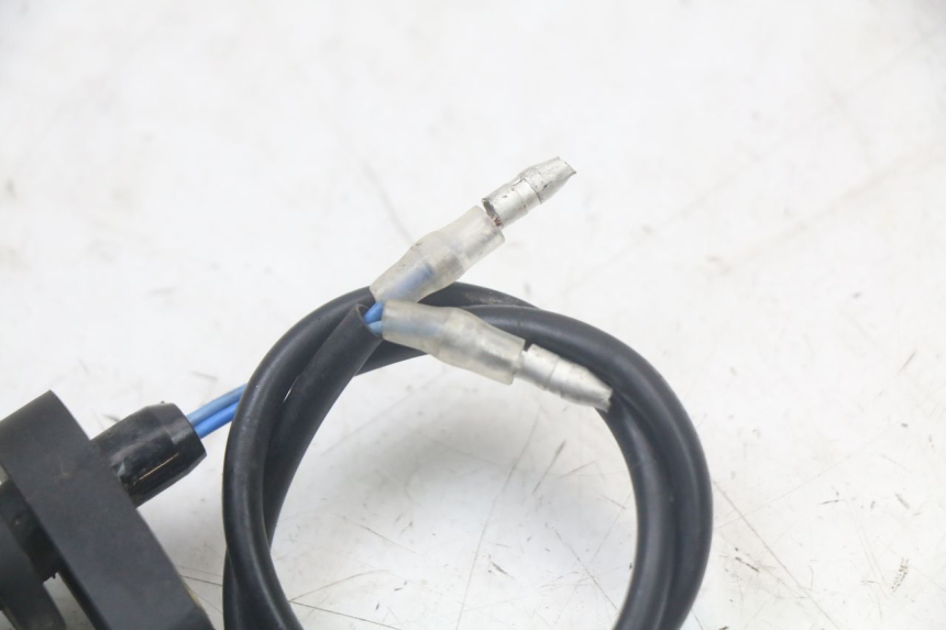 photo de INTERMITENTE DELANTERO IZQUIERDO FANTIC XM PERFORMANCE 2T 50 (2021 - 2022) - Detalles de los puntos de fijación