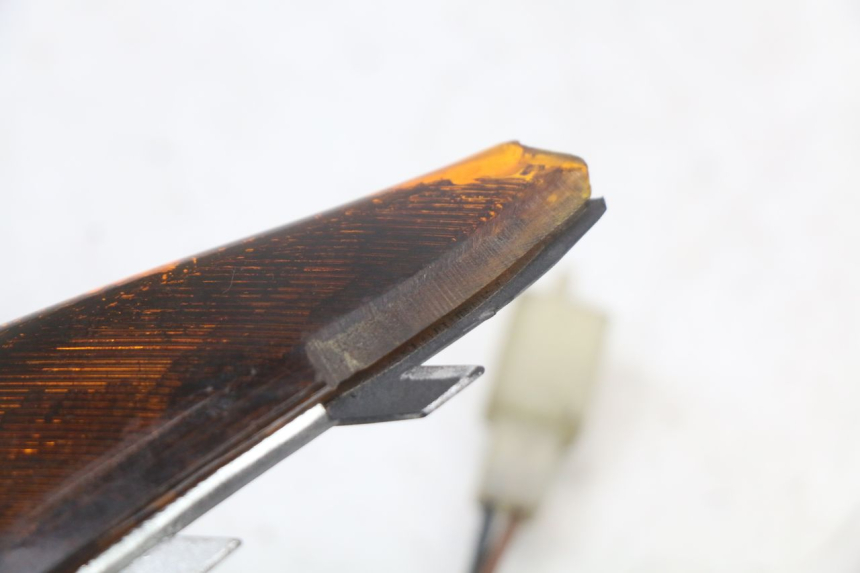 photo de DELANTERO IZQUIERDO INTERMITENTE YAMAHA BW'S NG NEXT GENERATION 50 (1996 - 2003) - Otra perspectiva