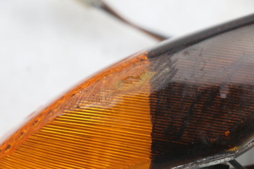 photo de DELANTERO IZQUIERDO INTERMITENTE YAMAHA BW'S NG NEXT GENERATION 50 (1996 - 2003) - Detalles de los puntos de fijación