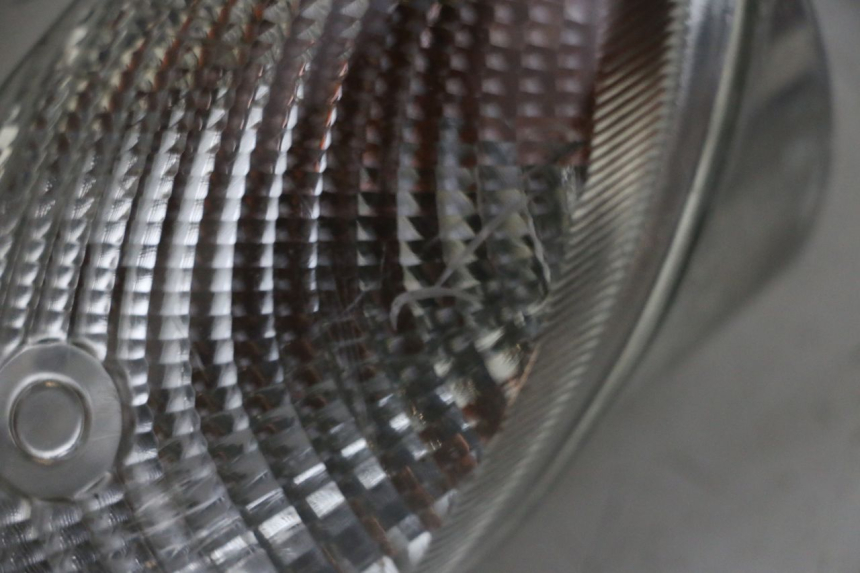 photo de DELANTERO IZQUIERDO INTERMITENTE YAMAHA YP MAJESTY 125 (2002 - 2006) - Detalle de la pieza