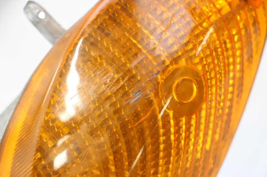 photo de DELANTERO IZQUIERDO INTERMITENTE YAMAHA YP MAJESTY 125 (1998 - 2001) - Otra perspectiva