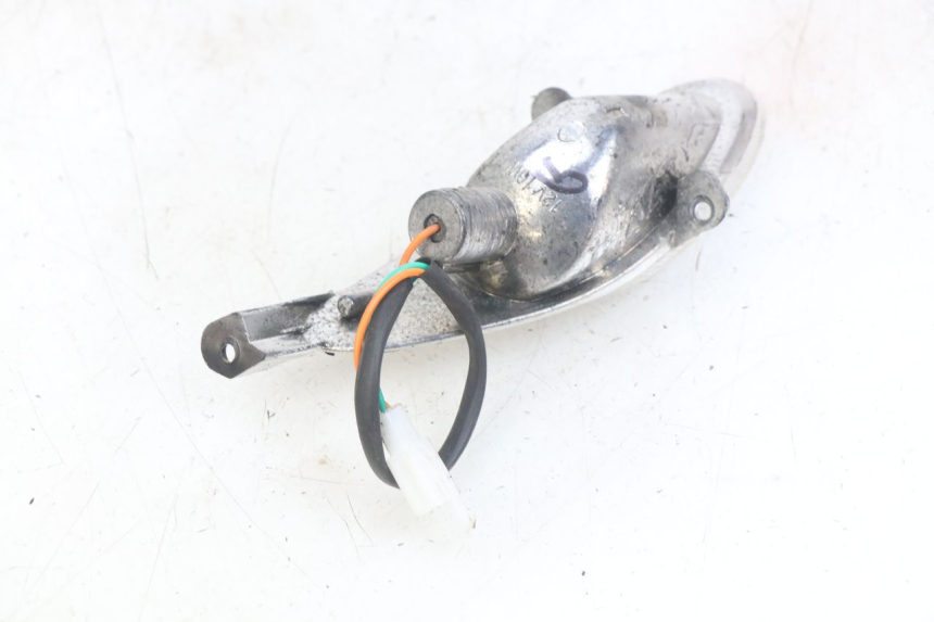 photo de INTERMITENTE DELANTERO IZQUIERDO UNIVERSAL BIKE ZN50QT-11B 50 (2018 - 2021) - Otra perspectiva