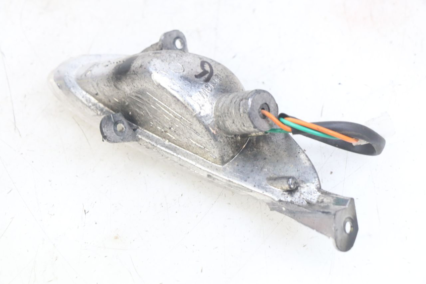 photo de INTERMITENTE DELANTERO IZQUIERDO UNIVERSAL BIKE ZN50QT-11B 50 (2018 - 2021) - Primer plano técnico