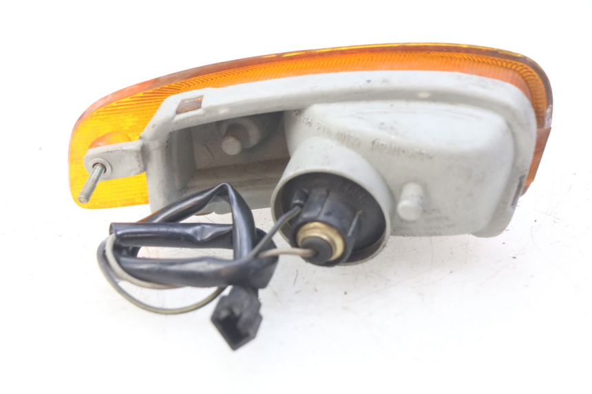 photo de INTERMITENTE DELANTERO IZQUIERDO KAWASAKI ZZR 600 (1995 - 2004) - Detalles de los puntos de fijación