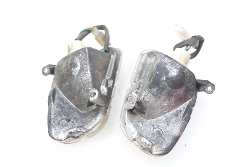 photo de DELANTERO INTERMITENTE HAOTIAN HT125T-2 125 - Primer plano técnico