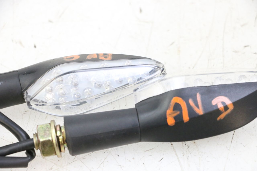 photo de DELANTERO INTERMITENTE KIDEN KD125-G 125 (2018 - 2022) - Detalle de la pieza