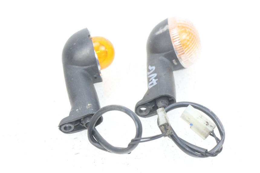 photo de INTERMITENTE DELANTERO PEUGEOT LUDIX 50 (2008 - 2017) - Otra perspectiva