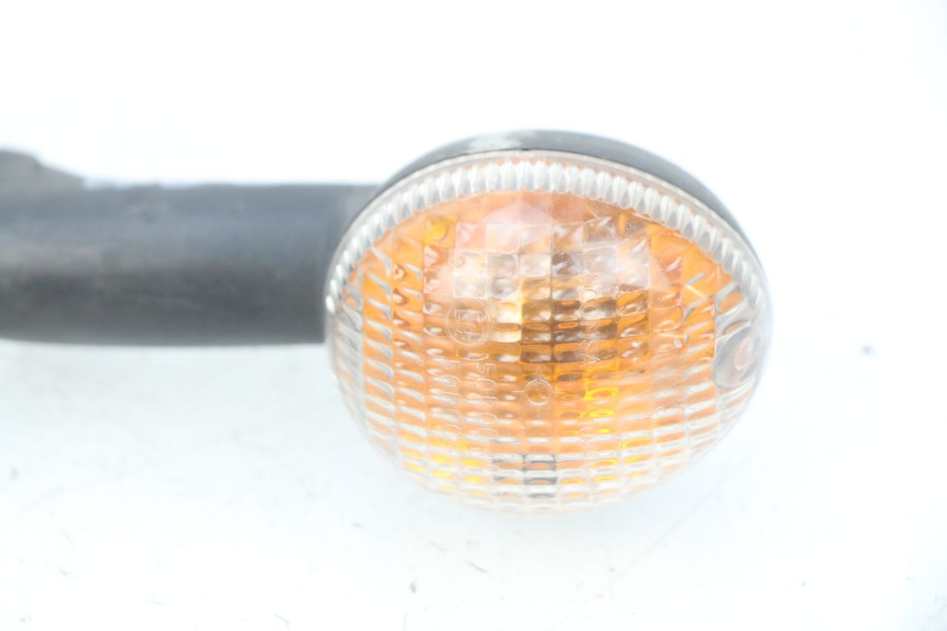 photo de INTERMITENTE DELANTERO PEUGEOT LUDIX 50 (2008 - 2017) - Detalles de los puntos de fijación