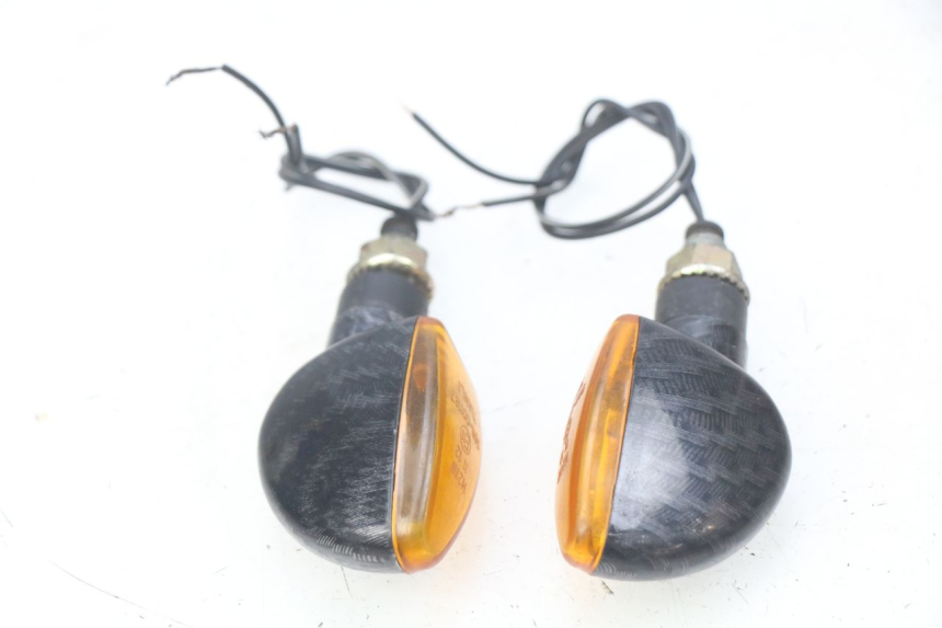 photo de INTERMITENTE DELANTERO PEUGEOT LUDIX 50 (2008 - 2017) - Otra perspectiva