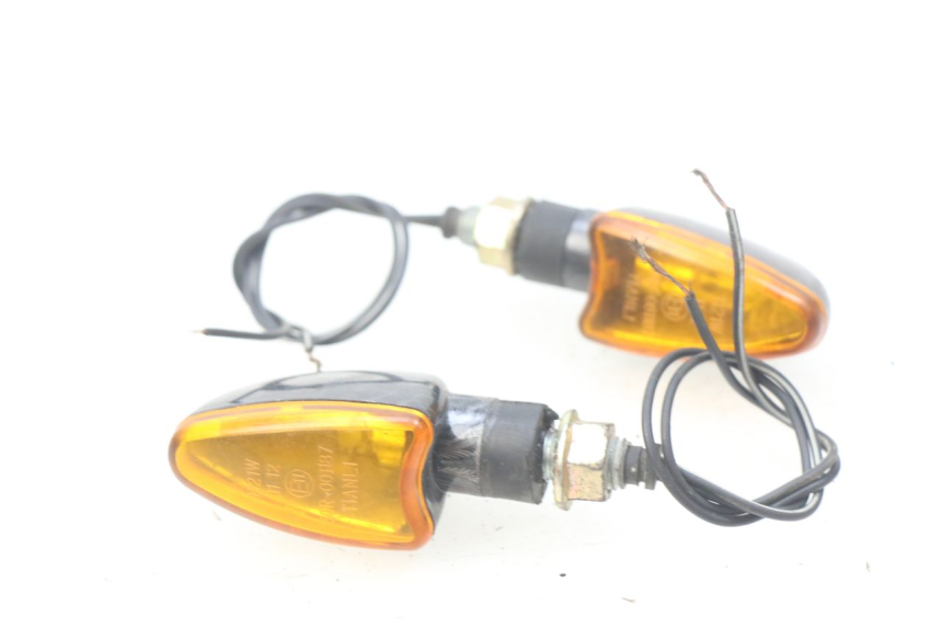 photo de INTERMITENTE DELANTERO PEUGEOT LUDIX 50 (2008 - 2017) - Vista general del producto