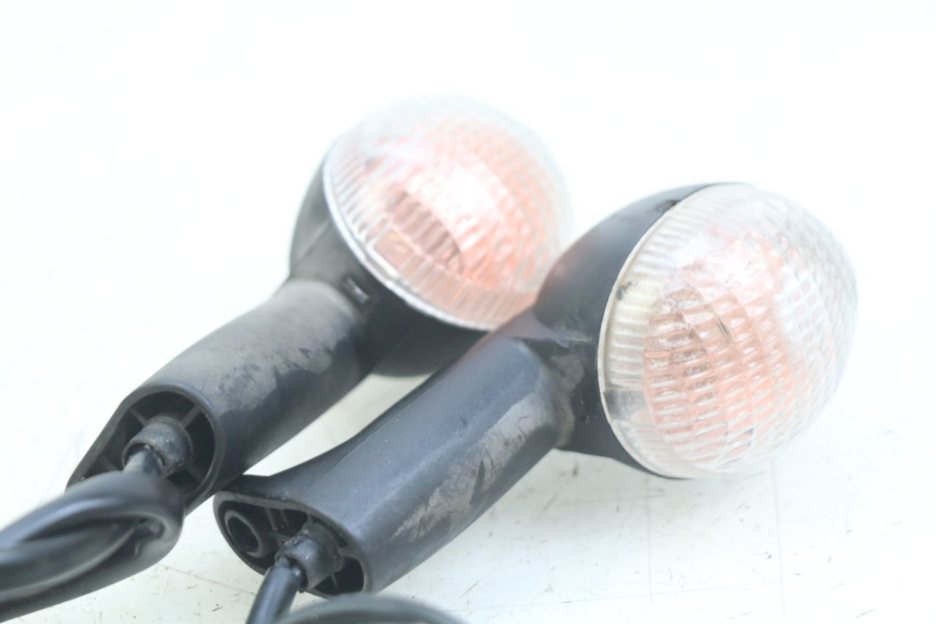 photo de INTERMITENTE DELANTERO PEUGEOT LUDIX 50 (2008 - 2017) - Primer plano técnico