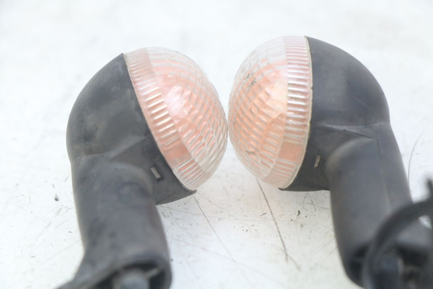 photo de INTERMITENTE DELANTERO PEUGEOT LUDIX 50 (2005 - 2007) - Zoom estado de uso