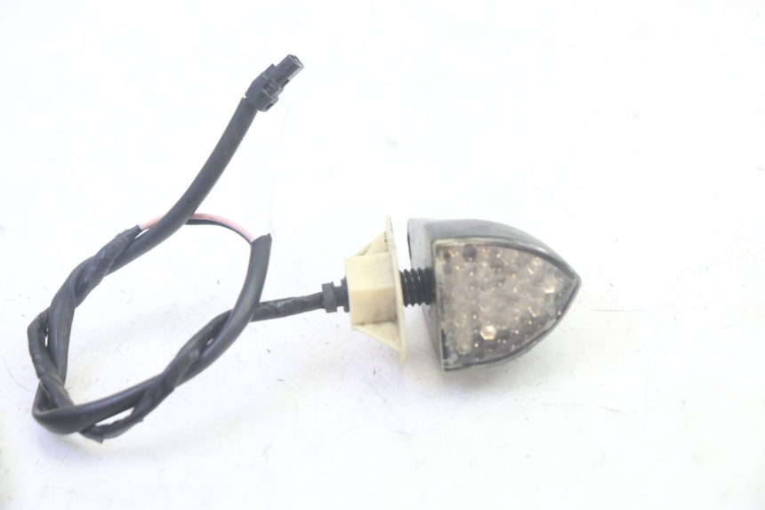 photo de DELANTERO INTERMITENTE PIAGGIO MP3 RL 250 (2006 - 2010) - Otra perspectiva