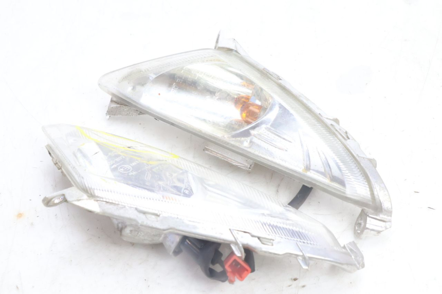 photo de DELANTERO INTERMITENTE SYM ORBIT 2 4T 50 (2008 - 2017) - Detalle de la pieza