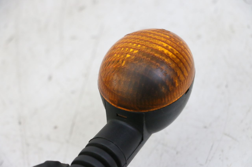 photo de INTERMITENTE DELANTERO PEUGEOT LUDIX 50 (2008 - 2017) - Zoom estado de uso