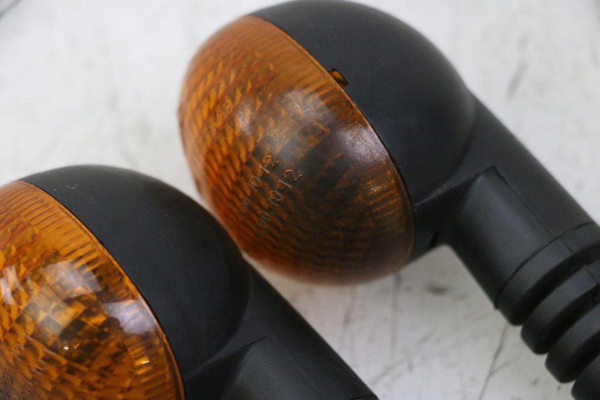 photo de INTERMITENTE DELANTERO PEUGEOT LUDIX 50 (2008 - 2017) - Primer plano técnico