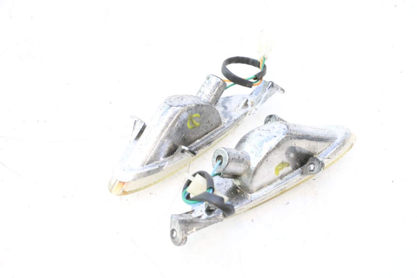 photo de INTERMITENTE DELANTERO TNT MOTOR ROMA 10' 2T 50 (2011 - 2018) - Otra perspectiva