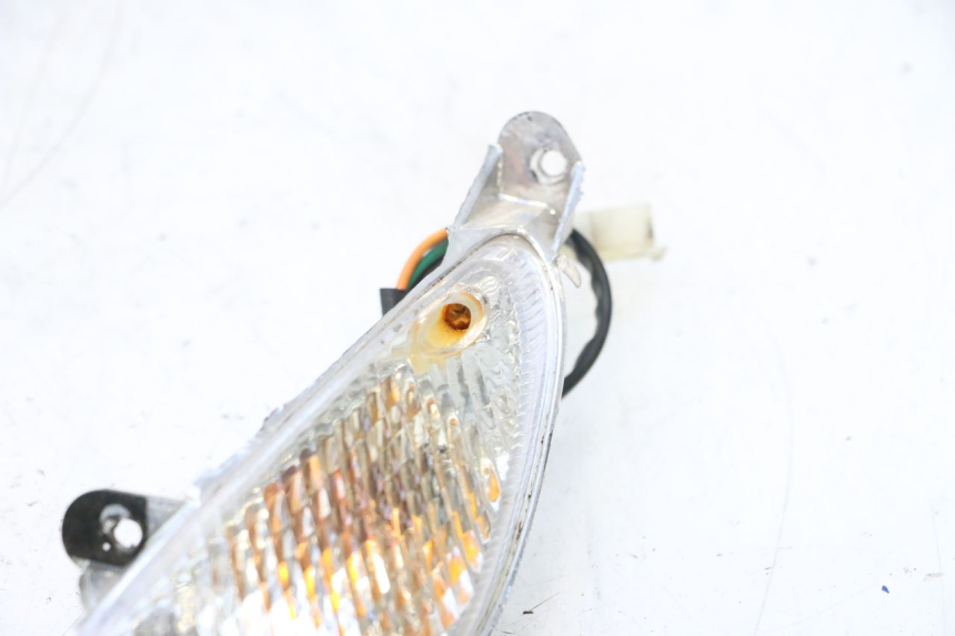 photo de INTERMITENTE DELANTERO TNT MOTOR ROMA 10' 2T 50 (2011 - 2018) - Estado de la superficie y material