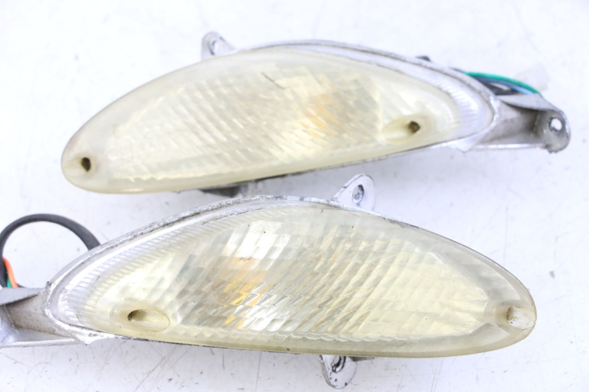 photo de INTERMITENTE DELANTERO TNT MOTOR ROMA 10' 4T 50 (2007 - 2018) - Detalle de la pieza