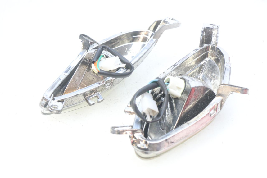 photo de INTERMITENTE DELANTERO JM MOTORS SANTANA 50 (2014 - 2023) - Detalle de la pieza