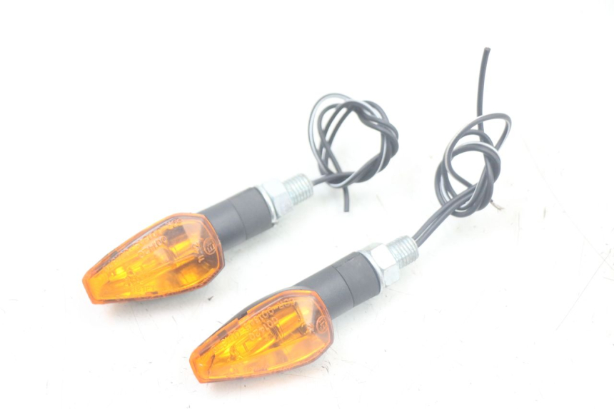 photo de INTERMITENTE DELANTERO DERBI SENDA SM X-TREME 50 (2006 - 2010) - Zoom estado de uso