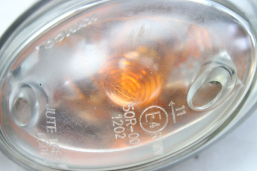 photo de INTERMITENTE DELANTERO KYMCO SENTO 100 (2008 - 2013) - Primer plano técnico