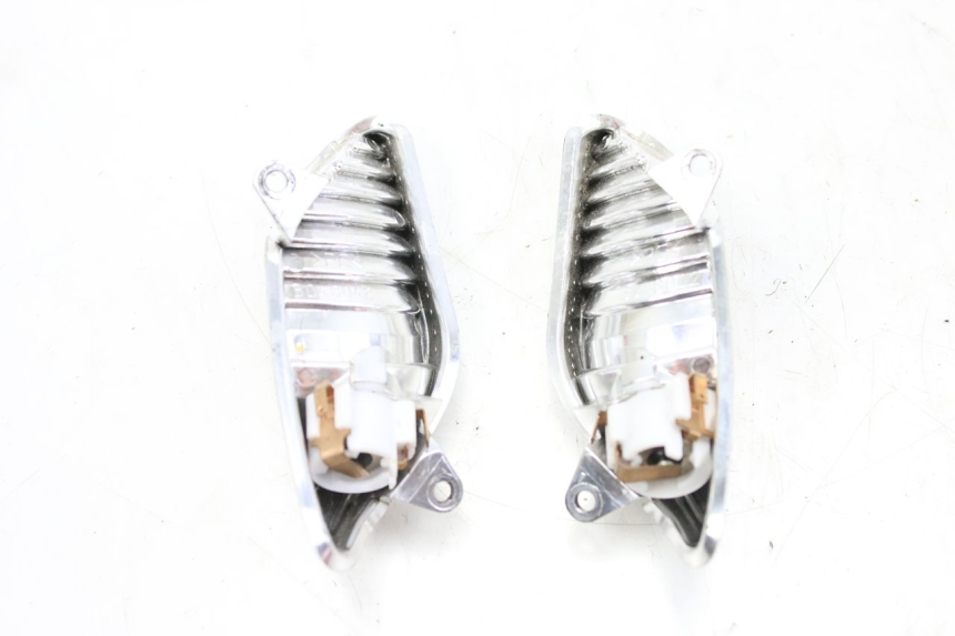 photo de INTERMITENTE DELANTERO APRILIA SR R 2T LC 50 (2018 - 2021) - Zoom estado de uso