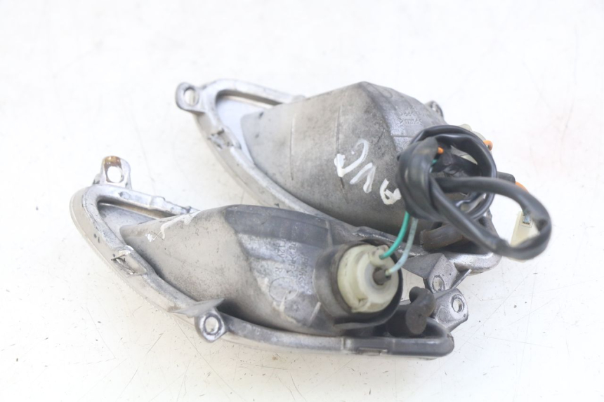 photo de INTERMITENTE DELANTERO SYM SYMPHONY 125 (2009 - 2015) - Otra perspectiva