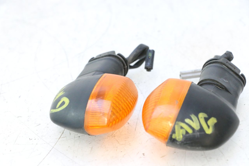 photo de DELANTERO INTERMITENTE YAMAHA TDM ABS 900 (2002 - 2014) - Otra perspectiva