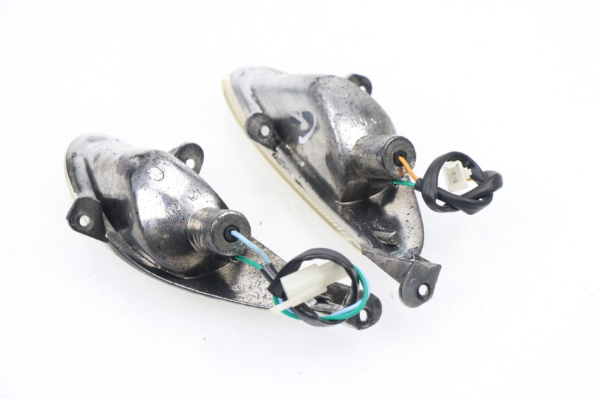 photo de INTERMITENTE DELANTERO TNT MOTOR ROMA 10' 4T 50 (2007 - 2018) - Detalle de la pieza