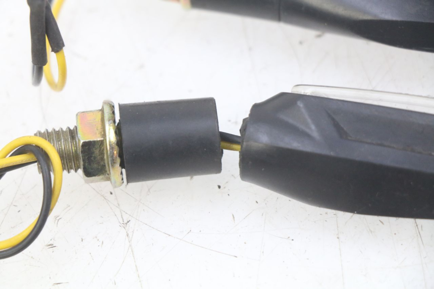 photo de INTERMITENTE DELANTERO KEEWAY TX 50 (2008 - 2015) - Vista general del producto