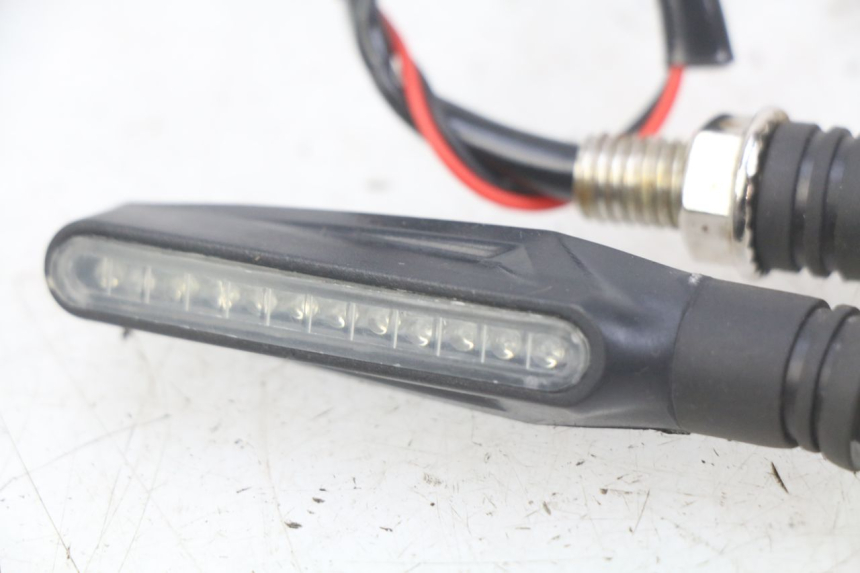 photo de INTERMITENTE DELANTERO KEEWAY TX 50 (2008 - 2015) - Recambio usado revisado